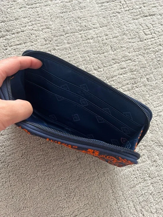Vera Bradley Syracuse RFID Wristlet - Picture 11 of 14